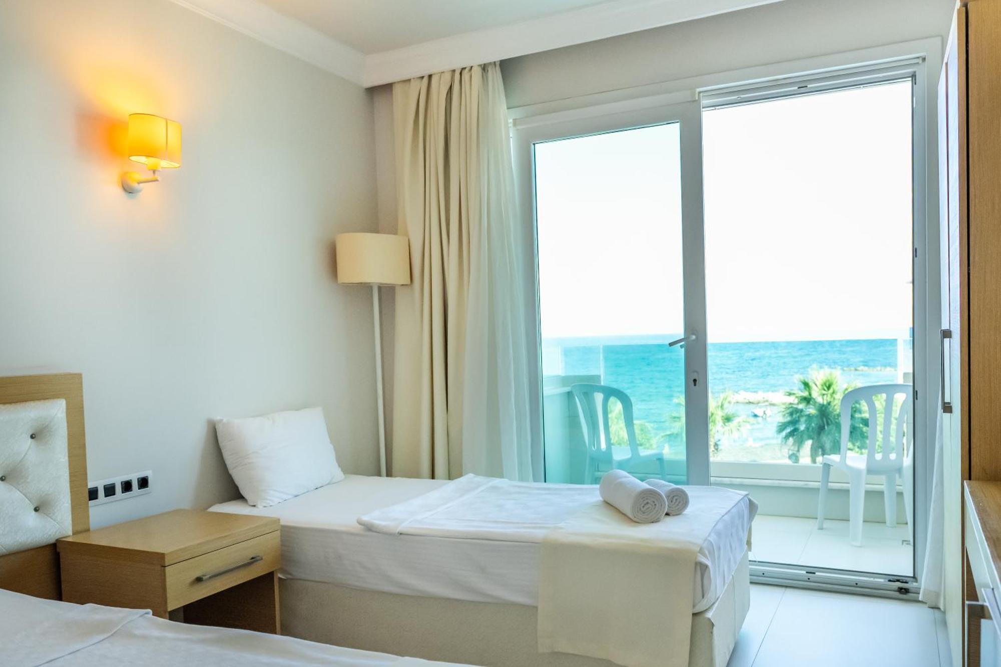 Dragut Point South Hotel Тургутрейс Экстерьер фото