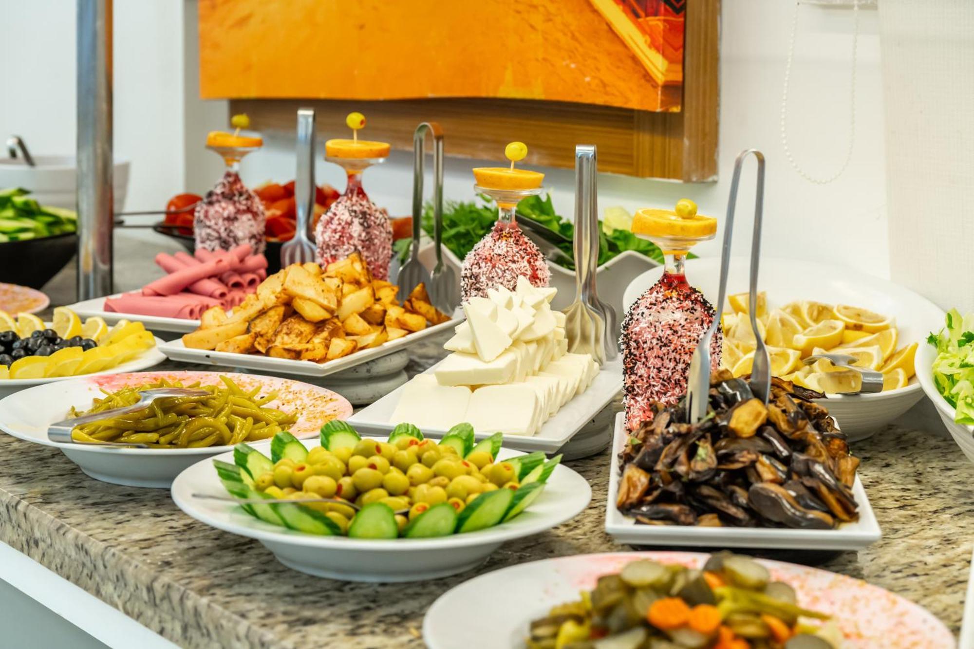 Dragut Point South Hotel Тургутрейс Экстерьер фото