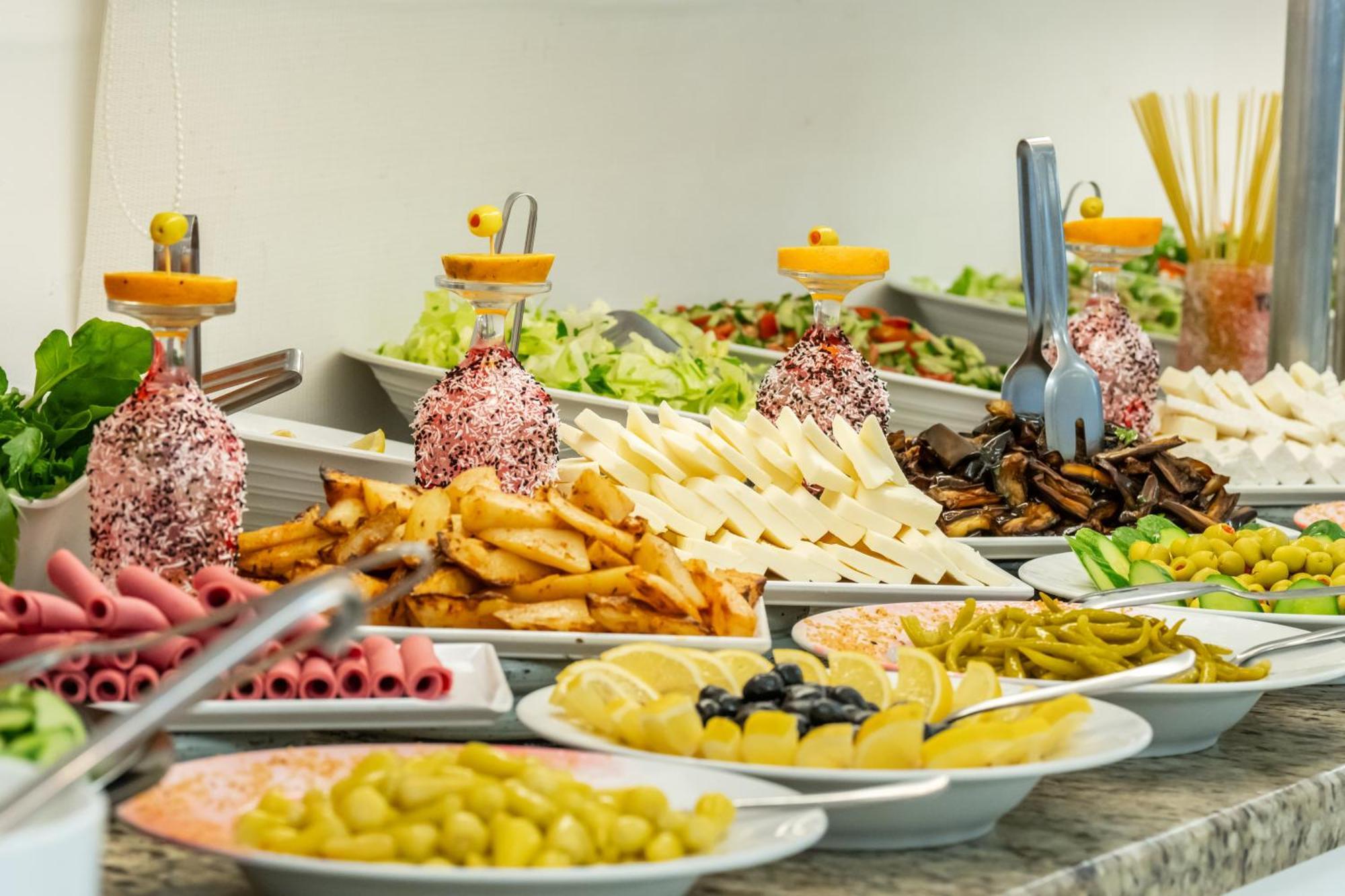 Dragut Point South Hotel Тургутрейс Экстерьер фото